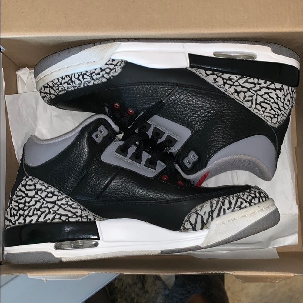 Cement Air Jordan retro 3s